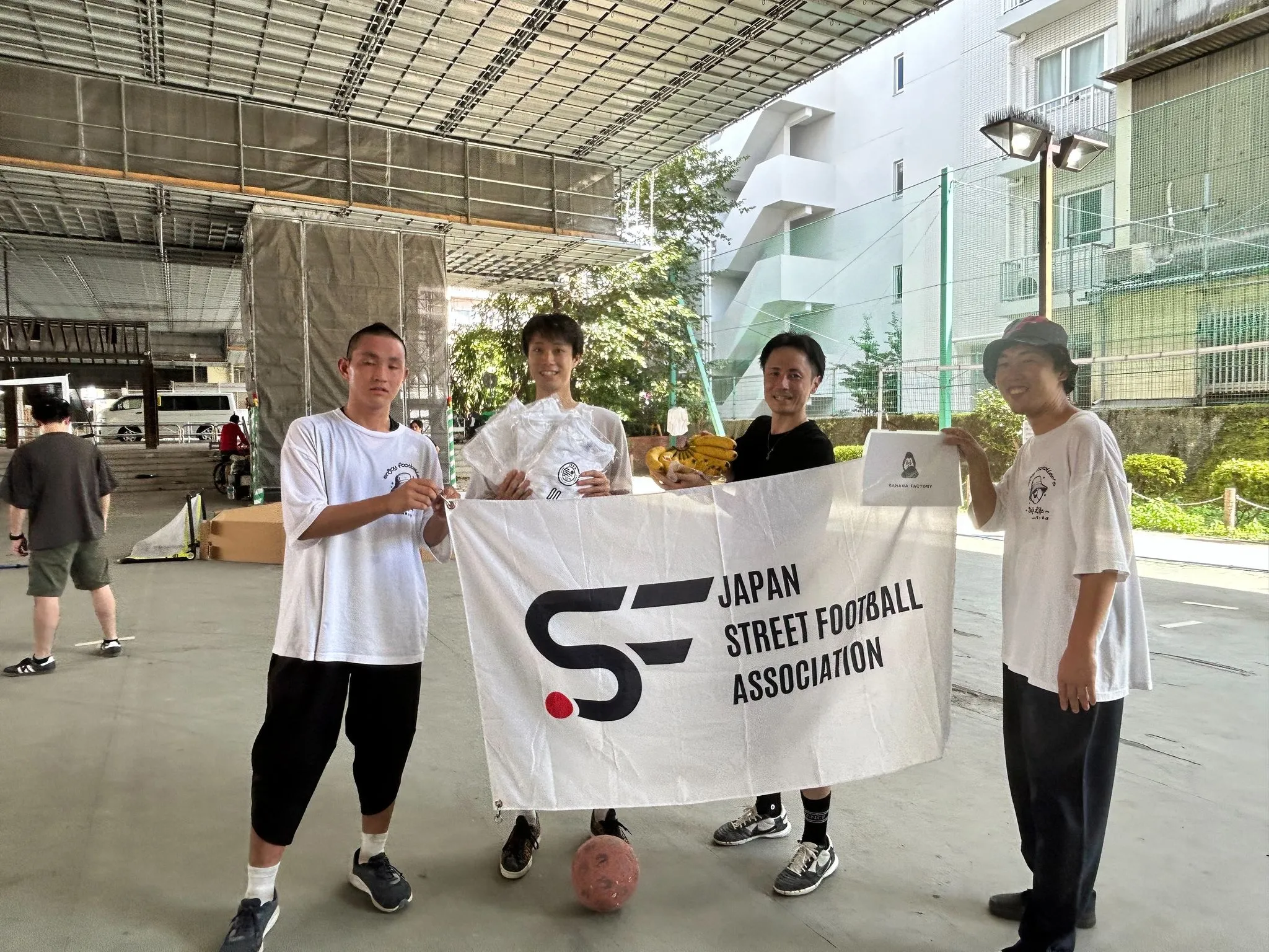 3V3 GAMES 優勝時の集合写真
